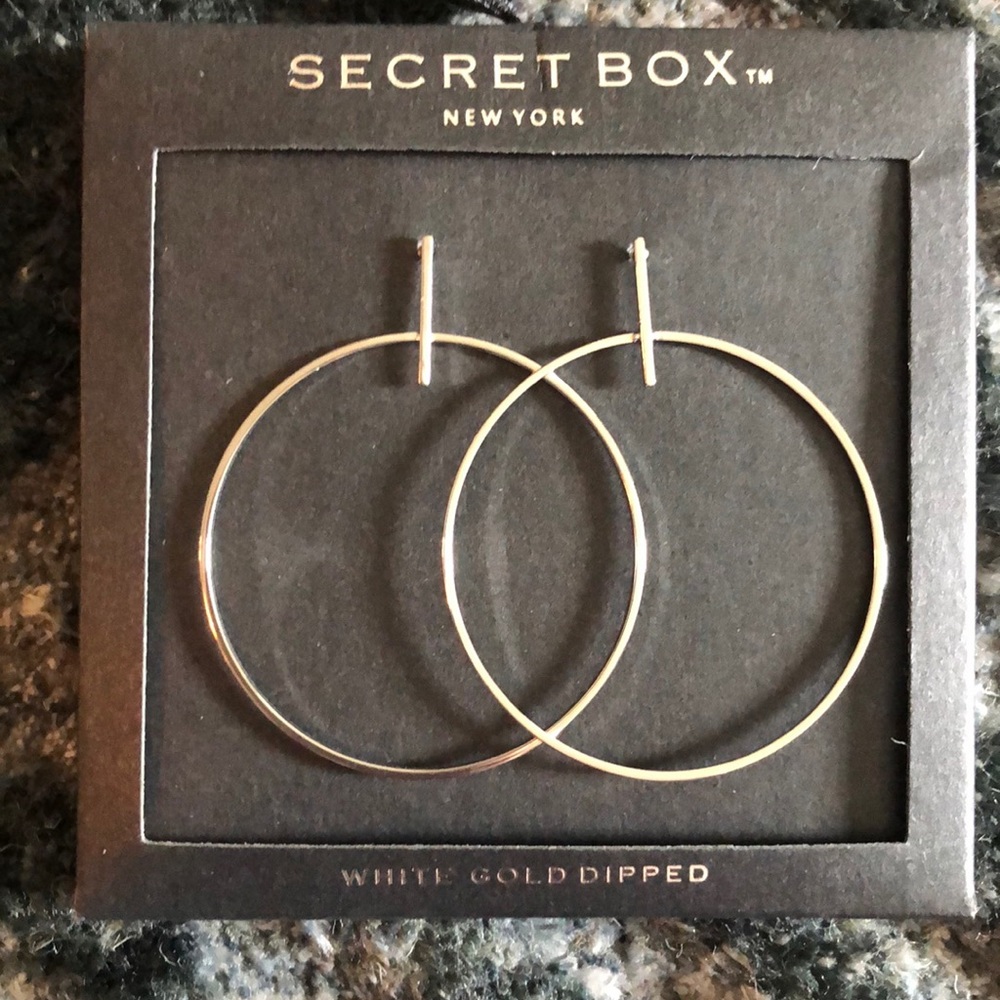 New in!! White gold dipped Earrings
